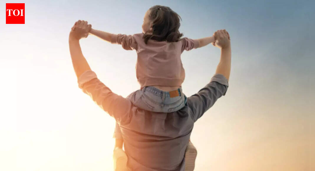 A three-year-old girl’s voice note for her father is going to melt your heart