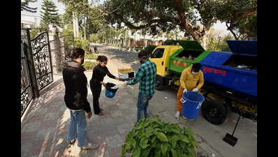 Waste transport workers demand abolition of contract system