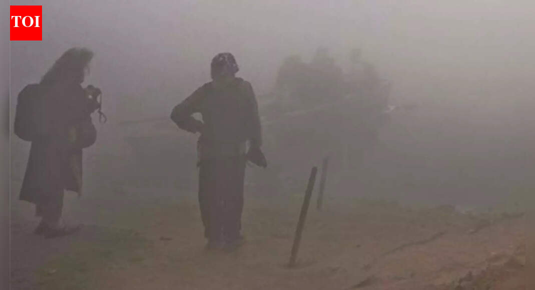 'Hazardous' AQI: Delhi, Noida, Ghaziabad schools shift Nursery–class V classes online