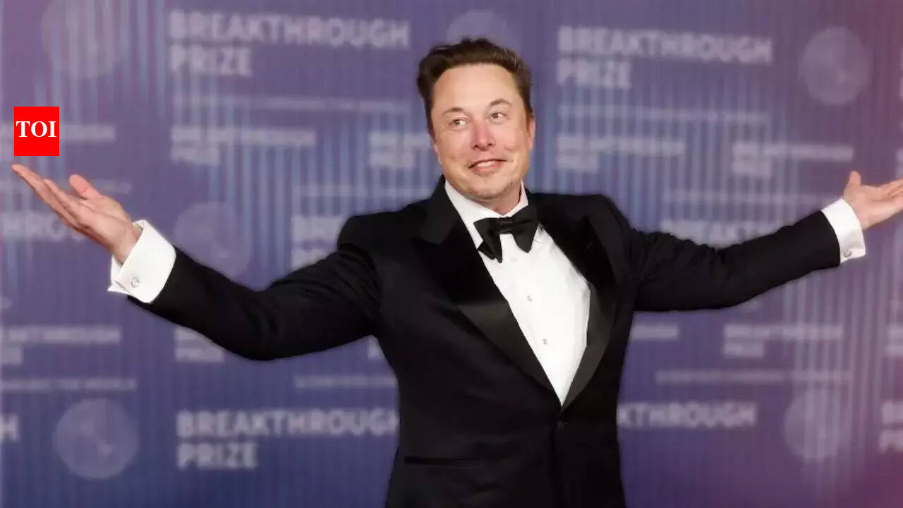 Elon Musk's net worth: The world's richest man becomes the first ever with $600 billion worth amid SpaceX's valuation surge | World News - The Times of India