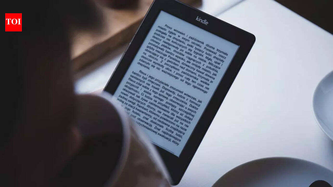 E Reader: Eye Strain From Screens? Switch to an E-Reader & Carry Your ...