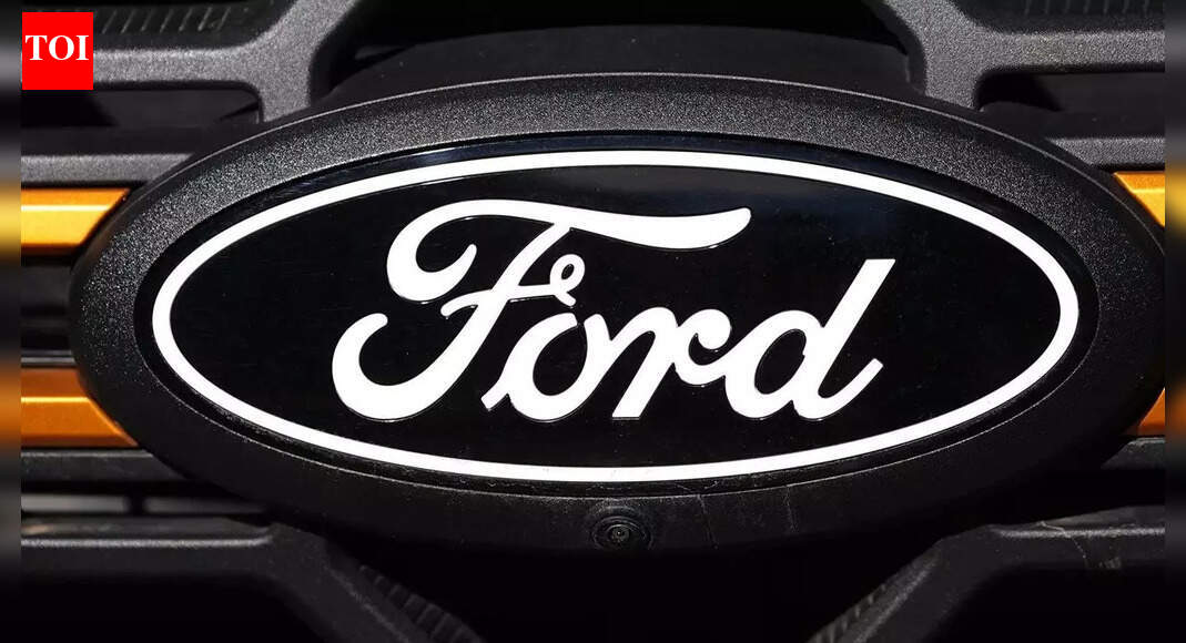 One of the biggest American automakers is shifting away from EVs to focus on AI