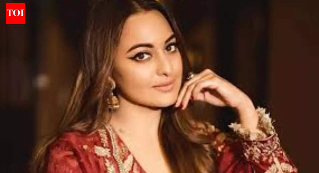 Sonakshi Sinha slams airline for 6-hour flight delay, deletes post later: 'National carrier it seems, do better'