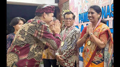 Philately exhibition: Udupi woman gets ‘Vermeil Award’