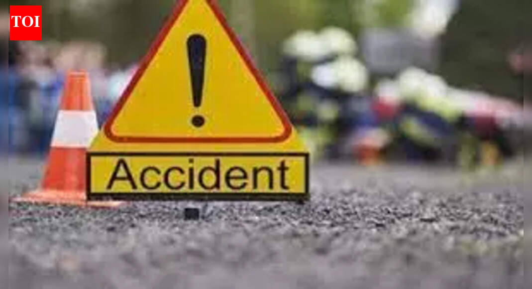 Schoolgirl mowed down by sand-laden tractor in Dumka