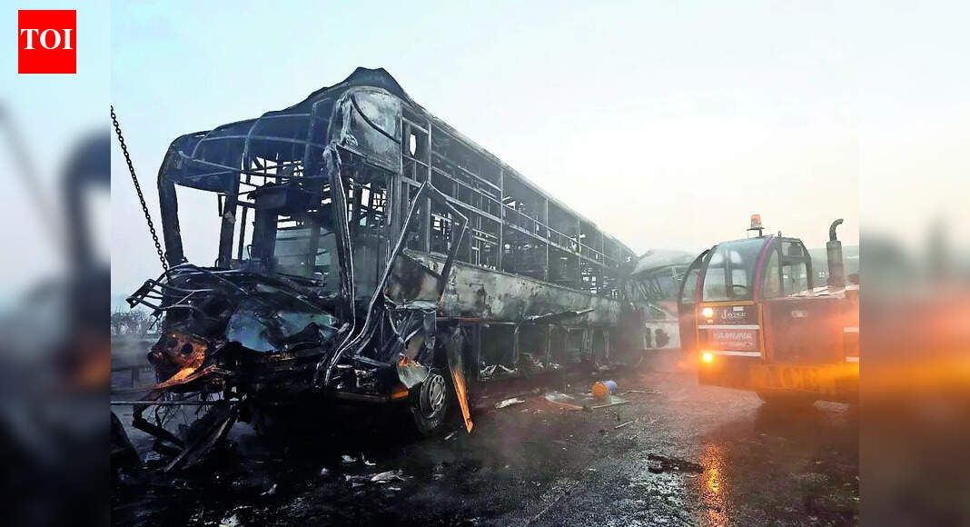 13 dead as 19 vehicles crash on Yamuna eway, catch fire