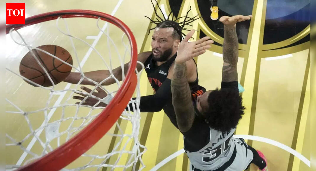 New York Knicks end long trophy drought with stunning fourth-quarter comeback to win NBA Cup