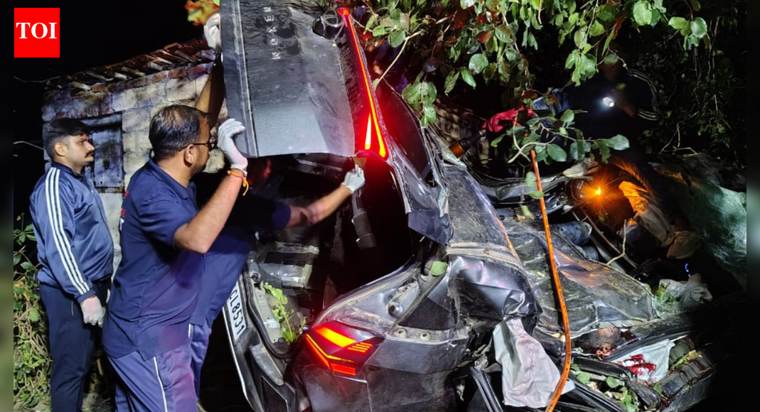 Gujarat road accident: Speeding truck, car crash kill 7 across Saurashtra region