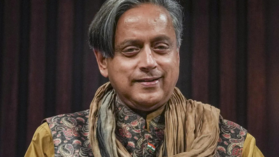 ‘Waiting in vain’: Tharoor reacts to IND-SA match cancellation; cites Kerala's AQI