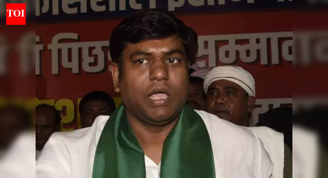 VIP chief: If government is asking for money back, it should also return votes