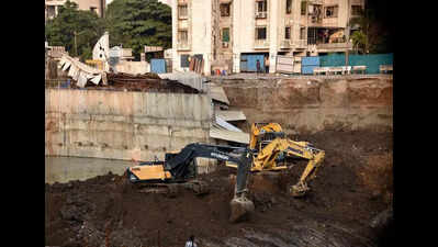 Compound wall collapse prompts evacuation from 192 apartments