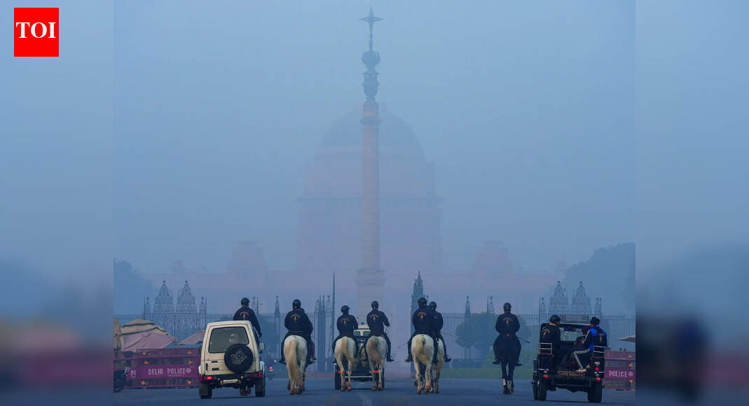 Delhi orders 50% work-from-home in city govt, pvt offices from today