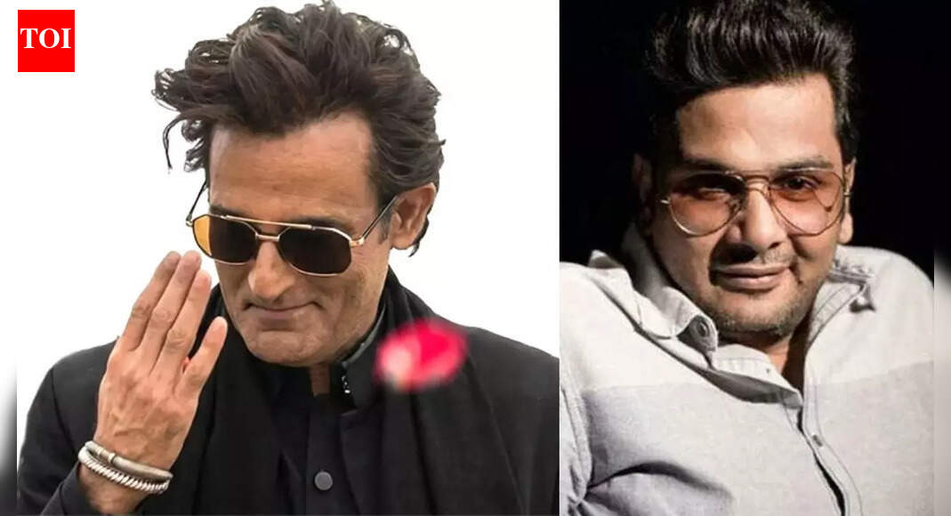 'Akshaye Khanna is not one of those actors who ghosts you, he is a man of his word,' says casting director Mukesh Chhabra as he opens up on having the actor on board for 'Dhurandhar'