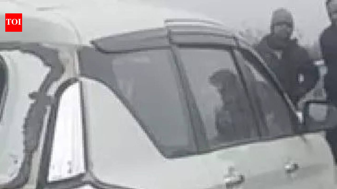 1 injured in pile-up of 3 vehicles in dense fog in Farrukhabad dist ...