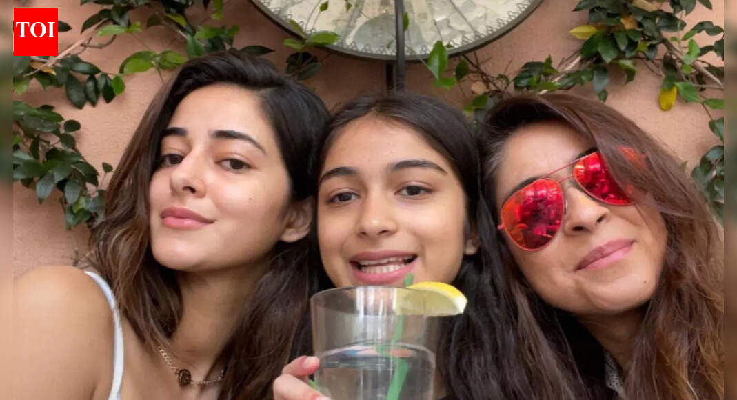 When Ananya Panday shared her childhood photo on her Mom Bhavana Pandey's birthday