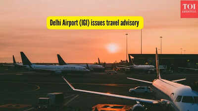 Delhi Airport (IGI) issues travel advisory for 19 December as dense fog engulfs the region; warns for travel disruption