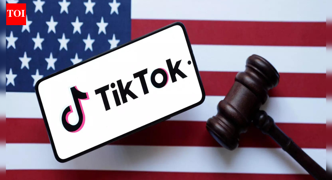 TikTok row: US joint venture deal signed to avert Chinese ownership ban