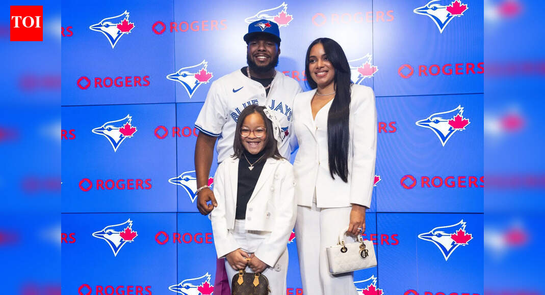 Vladimir Guerrero Jr.’s wife Nathalie’s girls night draws attention across social media