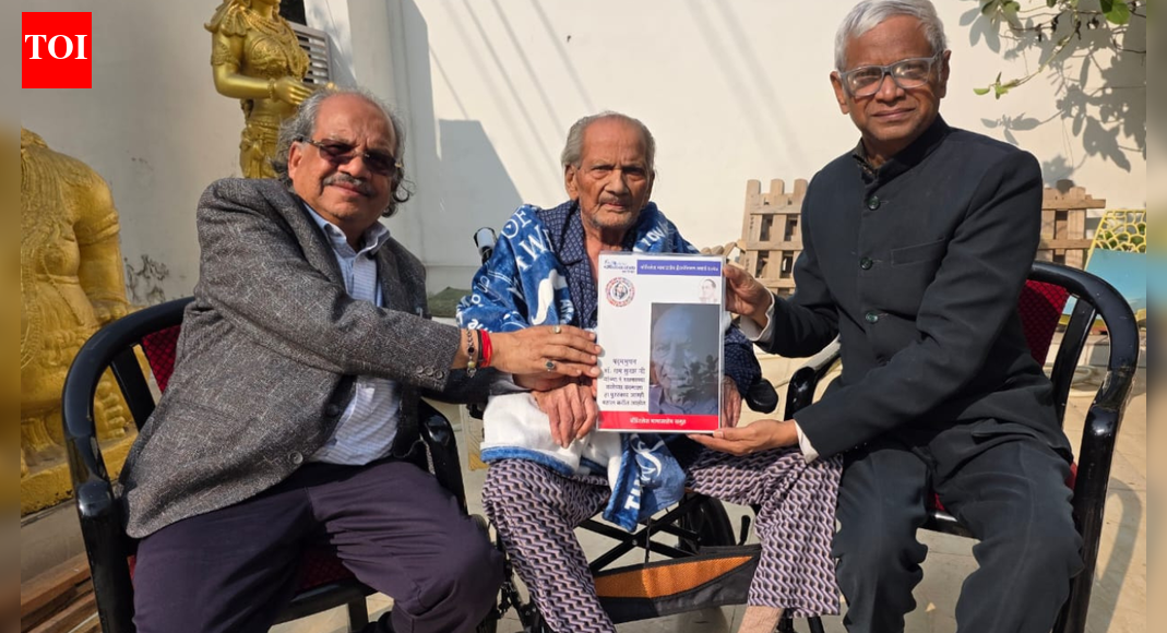 Legendary sculptor Ram Sutar to get First Borderless Babasaheb International Award posthumously