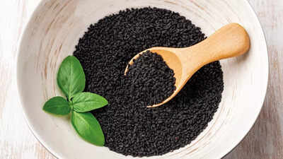 How​‍​‌‍​‍‌​‍​‌‍​‍‌ adding black cumin to your diet may help lower cholesterol and fight obesity