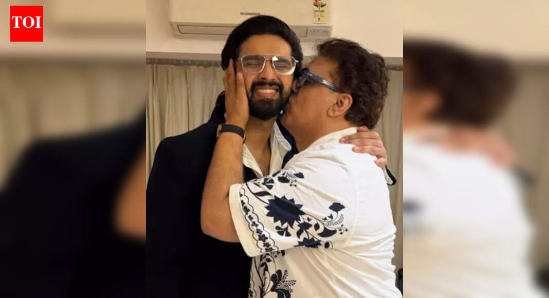 'Bigg Boss 19' runner-up Amaal Mallik's adorable pic with father Daboo Mallik wins heart - 'A lifetime in a moment'