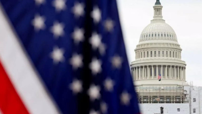  Fed’s official sees no urgency for further rate cuts, flags distorted inflation data