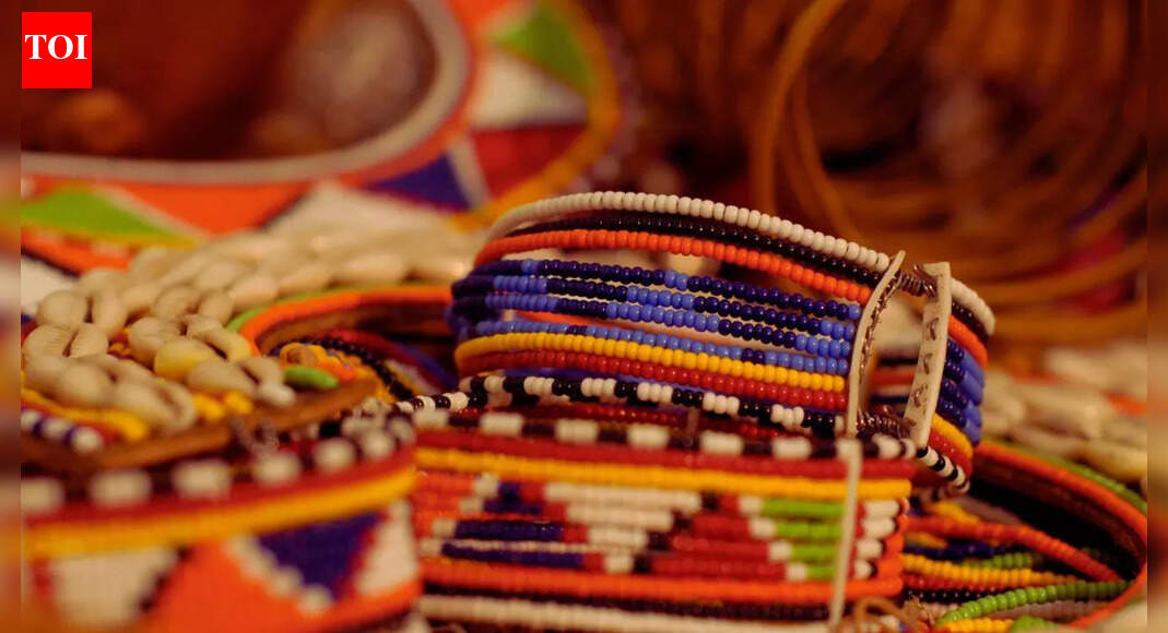 Ornaments through the lens of history-an art form for the body