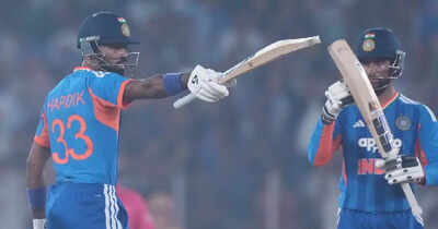  India show power & poise to clinch 5th T20I and win series