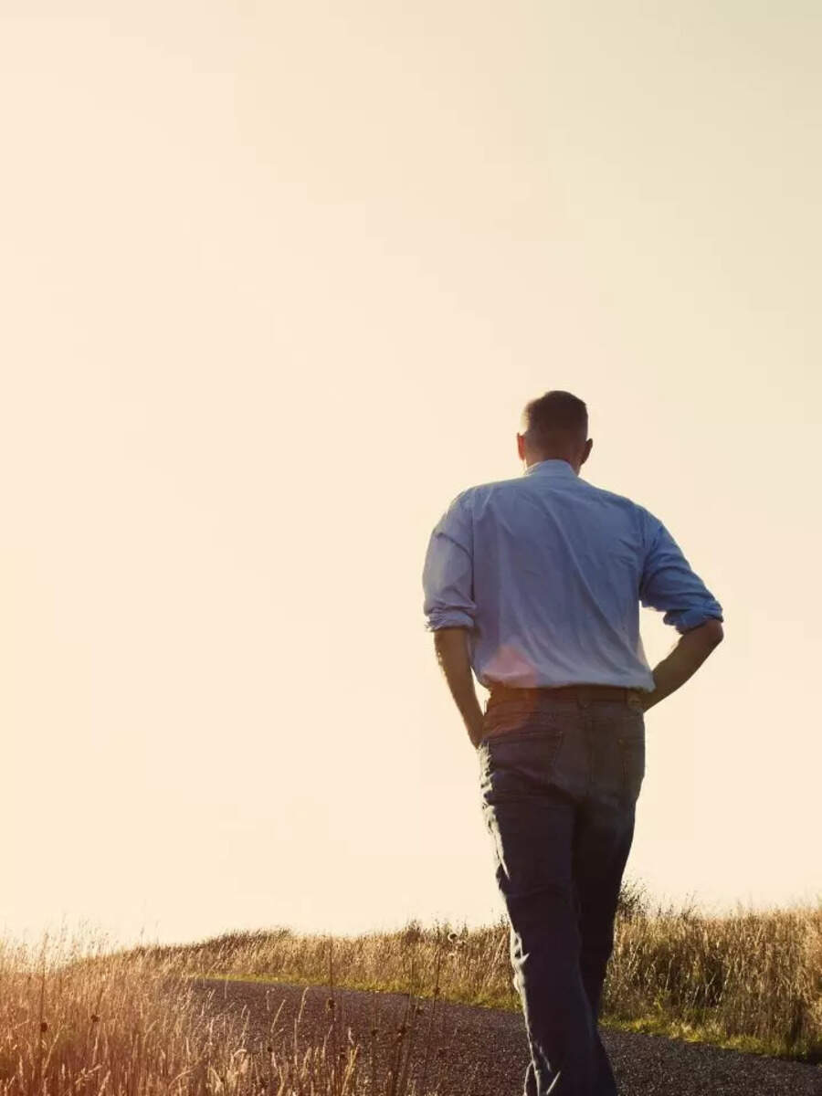 10 profound Robin Sharma quotes that make you pause and rethink life