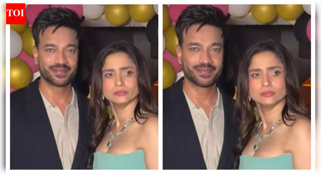 Ankita Lokhande loses her cool on paparazzi for gate crashing her birthday party; says 'Galat Baat Hai'