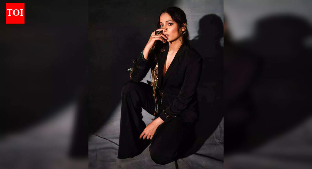 Learning the language of the land is basic etiquette: Srinidhi Shetty