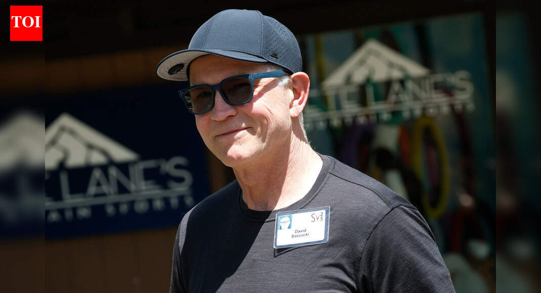 Trust your gut, Roblox CEO David Baszucki tells Gen Z: 5 career lessons job seekers can learn from the billionaire entrepreneur