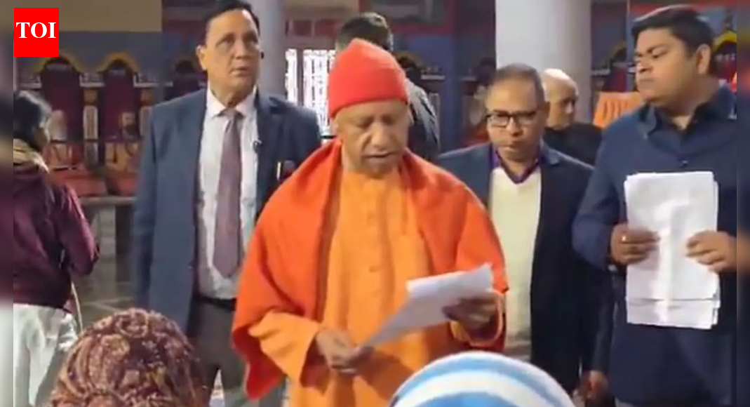 Janata Darshan: Yogi Adityanath listens to grievances from 250 people, orders action against fraudsters