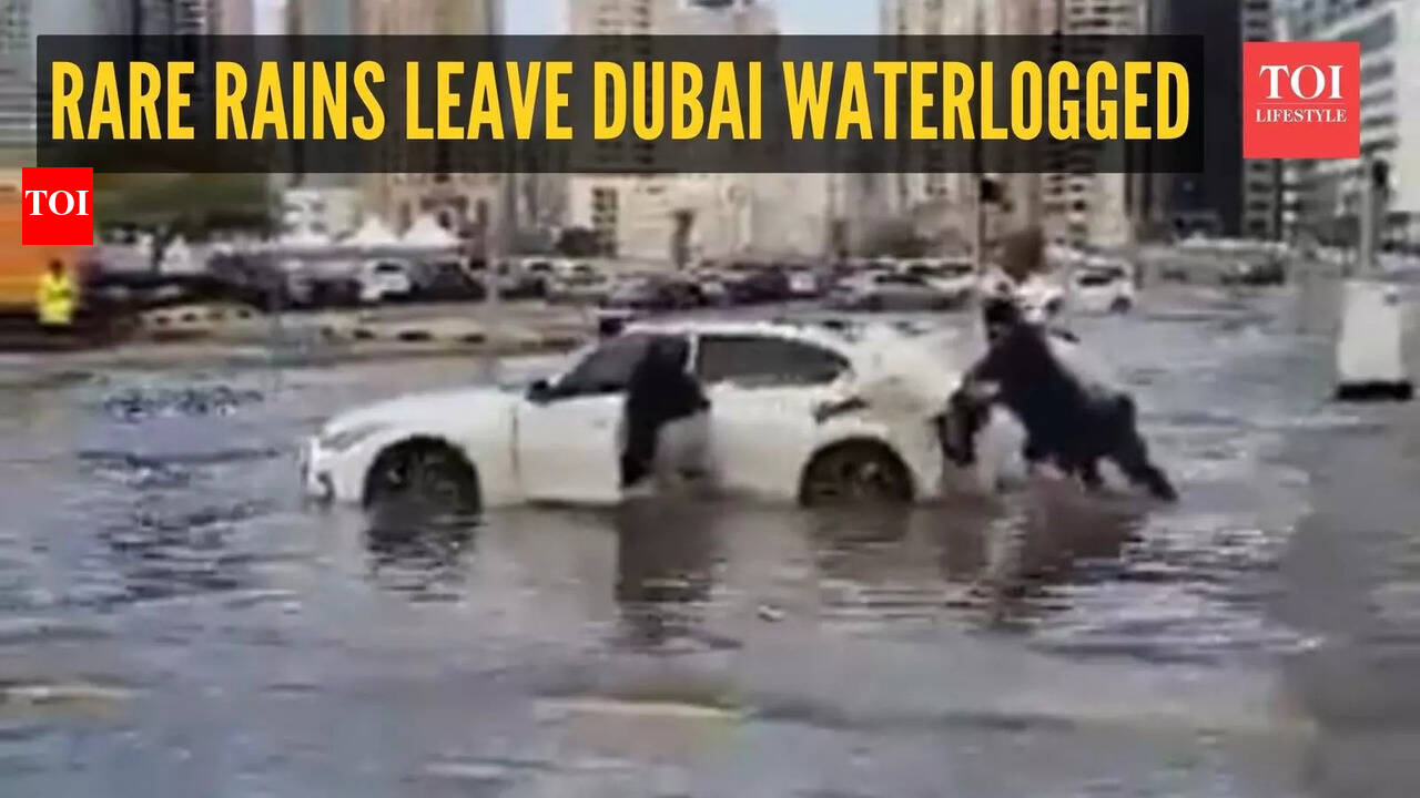 Rare rains leave Dubai waterlogged: Viral clips show streets flooded after  heavy rains - The Times of India