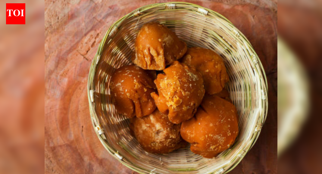 Neurosurgeon explains why replacing sugar with honey and jaggery may still harm blood sugar