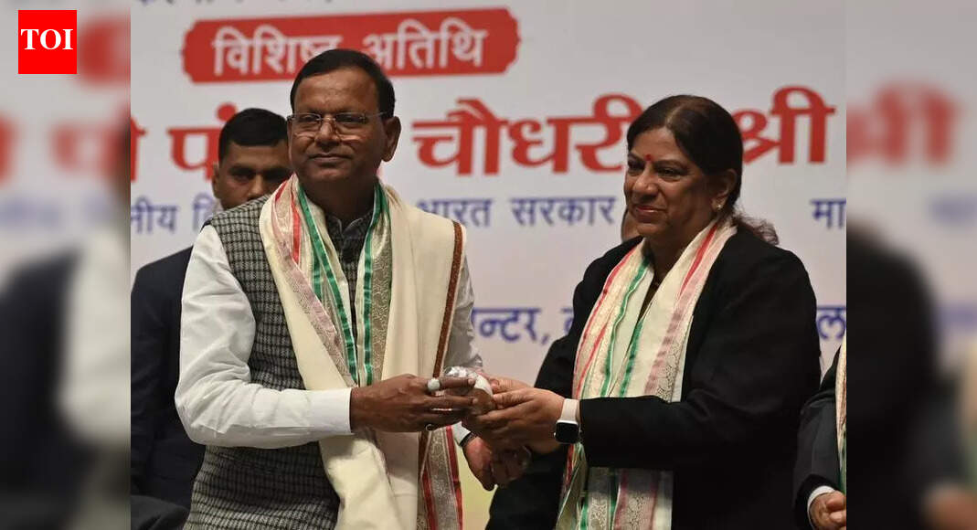 Minister bats for granting Institute of National Importance status to KGMU