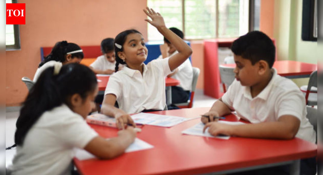 Popular but anxious: The emotional pressure of being liked at school