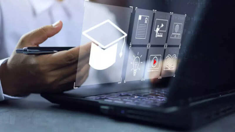 Students choosing specialised business master's degrees