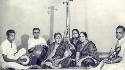  The pucca vadhiyams!