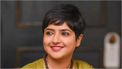 Singer Lagnajita Chakraborty alleges harassment while she was performing 'Jago Maa' in West Bengal; reveals a person charged hit her and said, 'Sing secular songs'