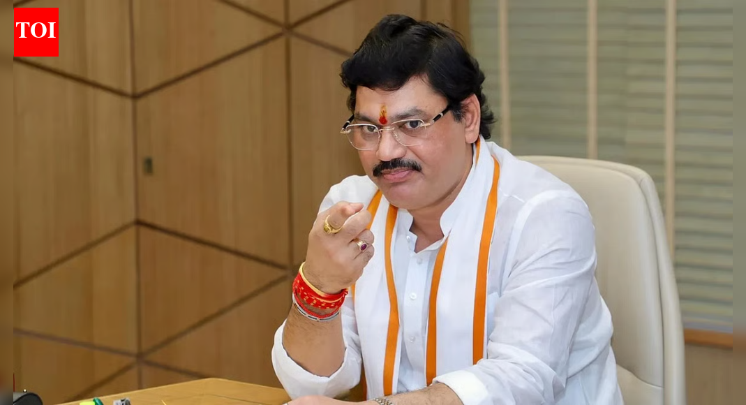 Maharashtra local body poll verdict: In Marathwada, Dhananjay Munde finds redemption, Ashok Chavan struggles