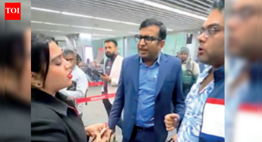 Kolkata flyers, airline in cabin bag ‘grey area’ row; debate moves online; bizman claims mismatch between receipt and payment