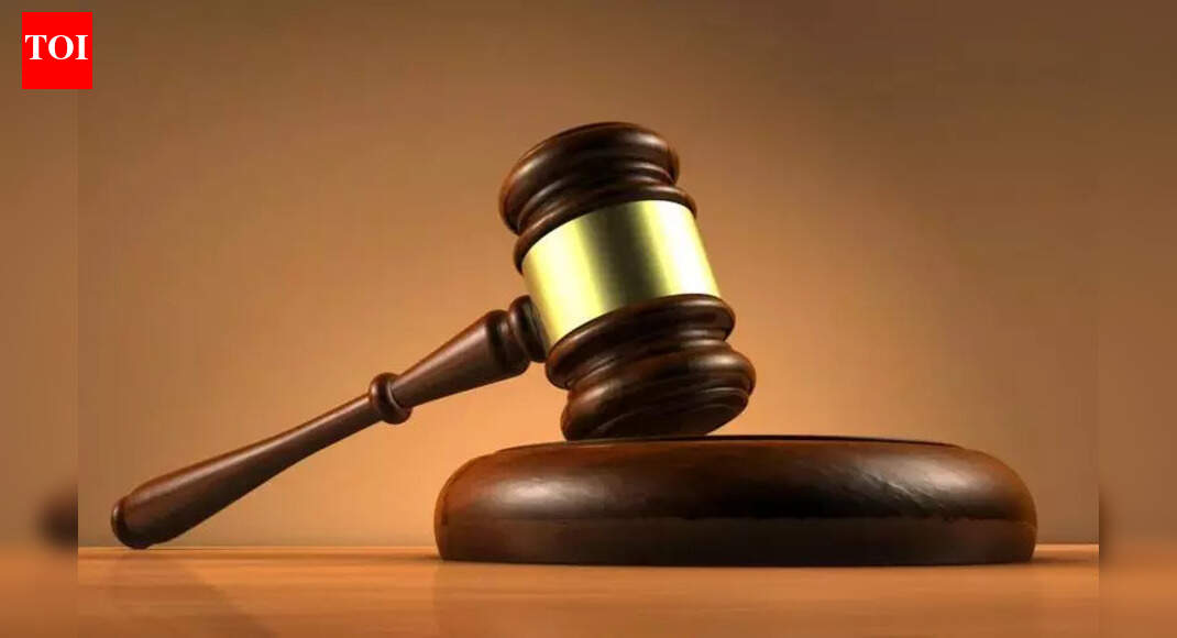 2 farmers acquitted in 8-yr-old case