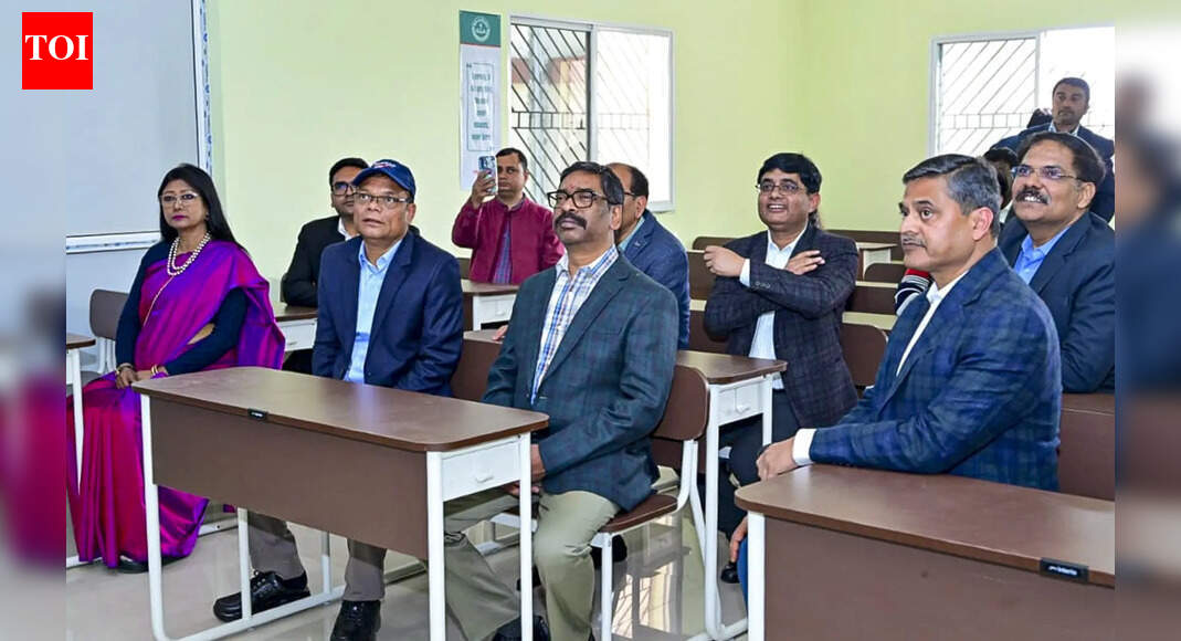 CM inaugurates free competitive exam coaching institute named after Shibu Soren