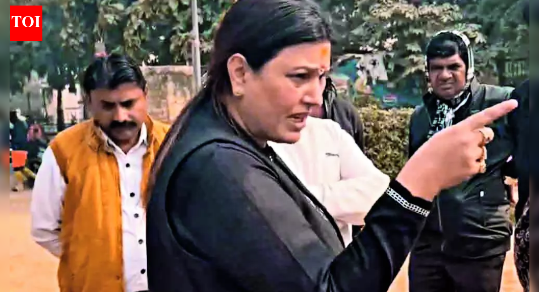 'Learn Hindi, or...' Delhi BJP neta Renu Chaudhary's red card to foreign footballer