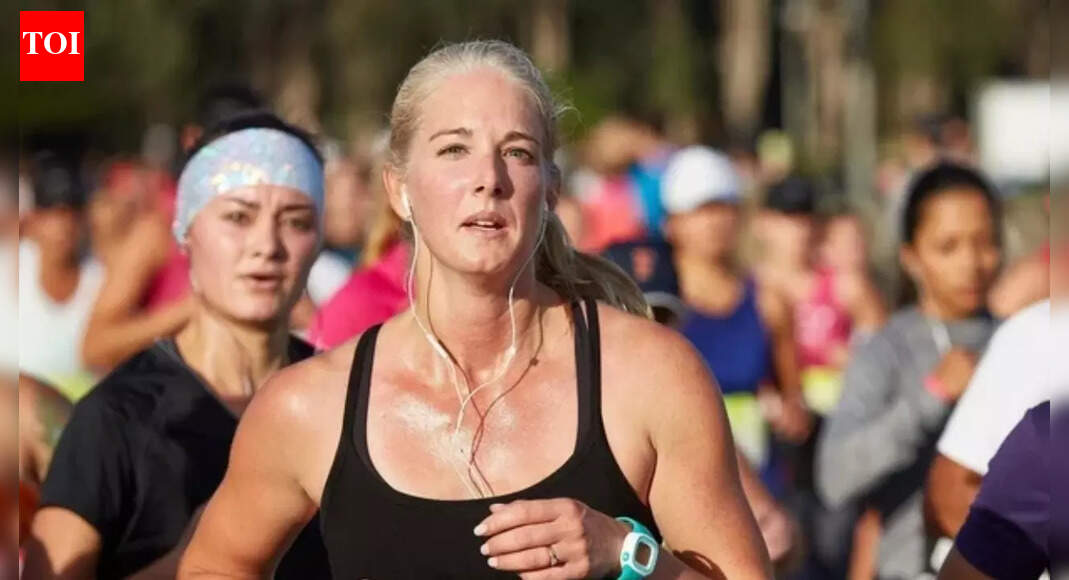 Worried about sagging your face from running? Here’s what ‘runner’s face’ is (and what it isn’t)