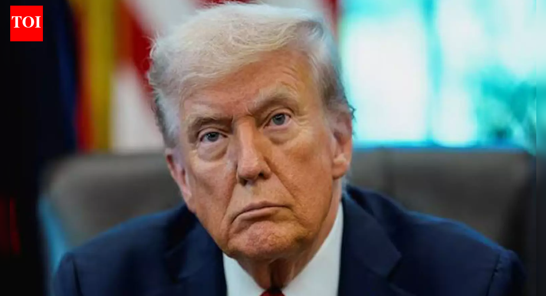 'He's gotta watch himself': Trump threatens Colombian President over cocaine trafficking in US - video