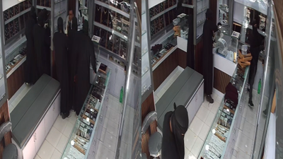 Daylight gold loot shocks Navi Mumbai: Robbers in burqas hold jeweller at gunpoint; escape in waiting car caught on CCTV