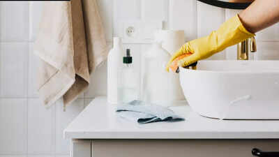 Clean your entire bathroom using THIS one simple ingredient