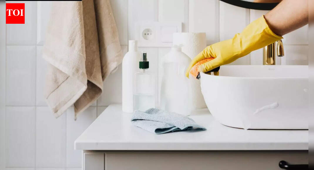 Clean your entire bathroom using THIS one simple ingredient